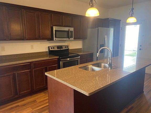 5th image of 2961 Walden Blvd