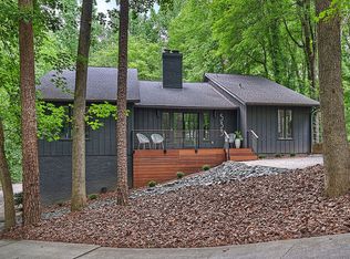 533 Harrogate Rd, Matthews, NC 28105