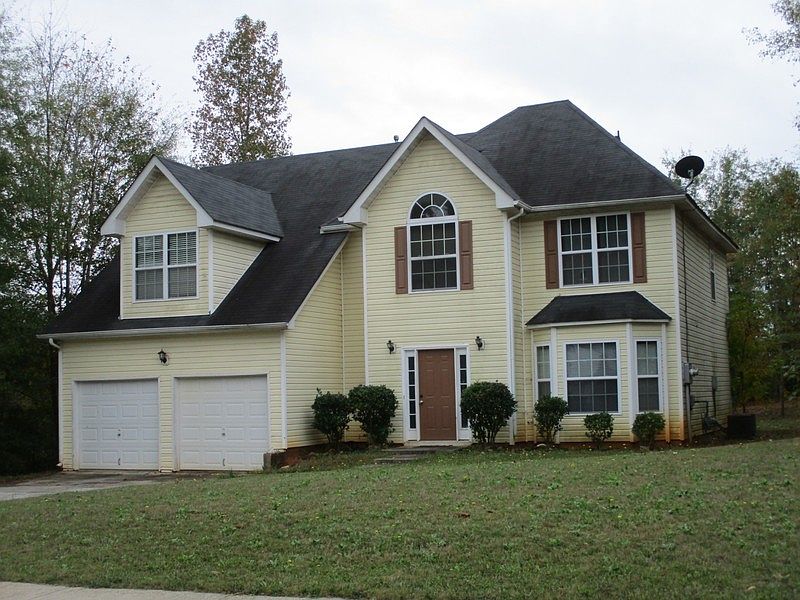 2nd image of 276 Edison Dr