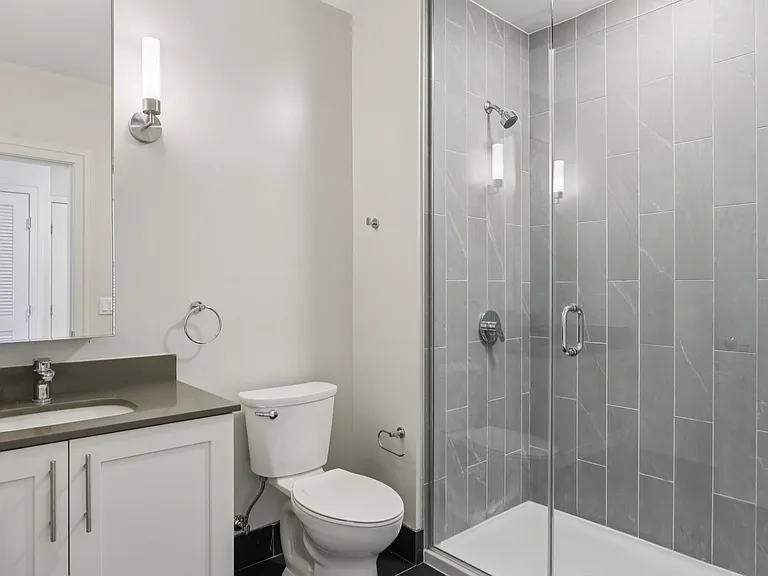 Park77 Apartments — Photo 100