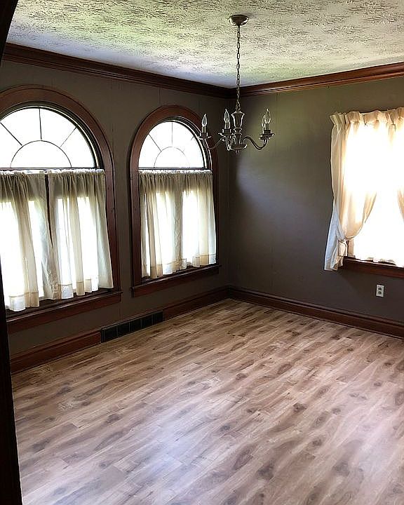 1st image of 4127 Euclid Blvd