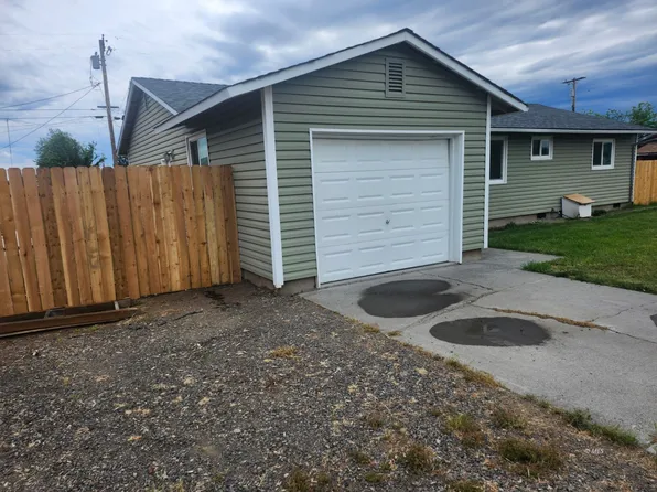 1407 W 9th St, Alturas, CA 96101