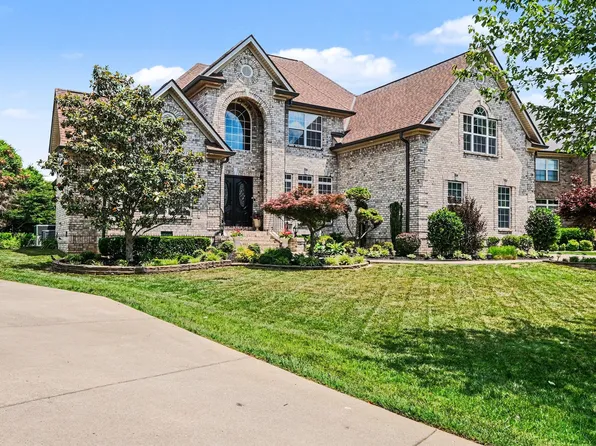 3356 Clovercroft Dr, Murfreesboro, TN 37130