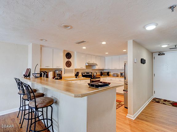 5th image of 1513 Ocean Shore Blvd #9E