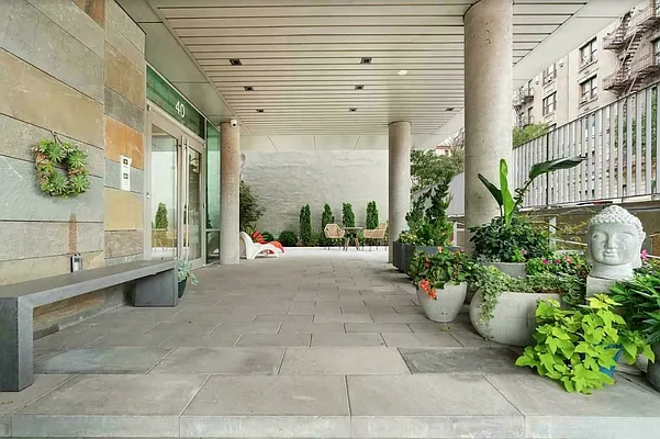 Sold by Bohemia Realty Group | media 9