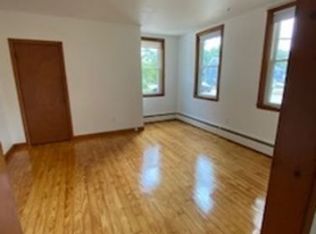 73 Main St APT 1, Foxboro, MA 02035