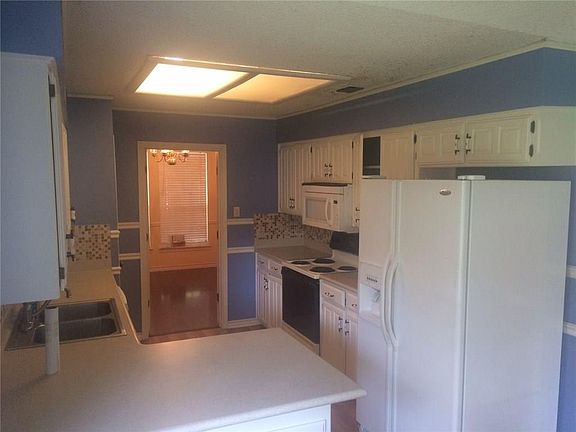 5th image of 1213 Parkrow Pl