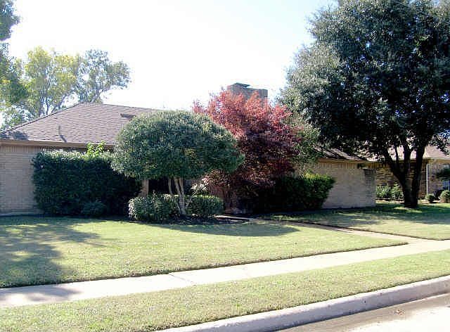 1st image of 3504 Parkhaven Dr