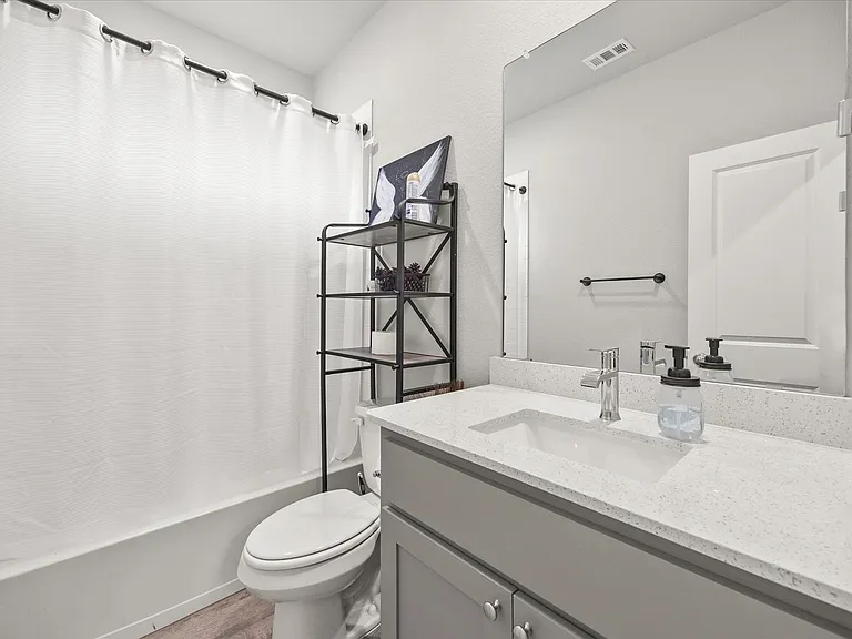 1009 Croxley Way — Photo 10