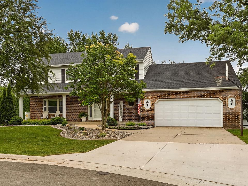 1st image of 206 Highland Ct SE
