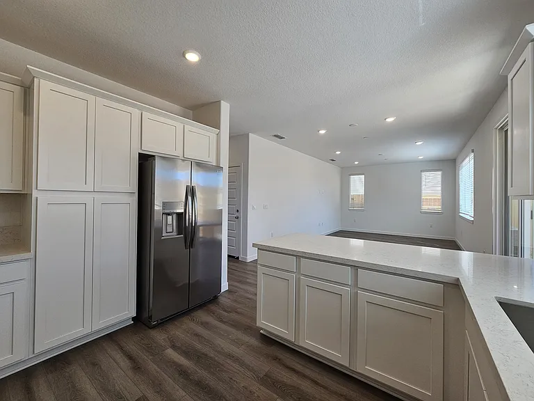 3569 Vestland Way — Photo 6