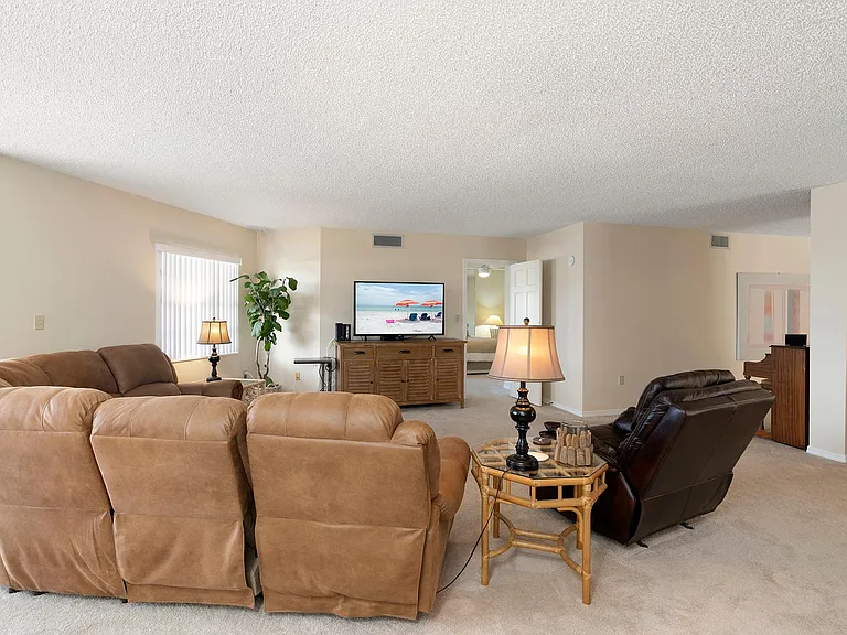 6500 Sunset Way #116 — Photo 11