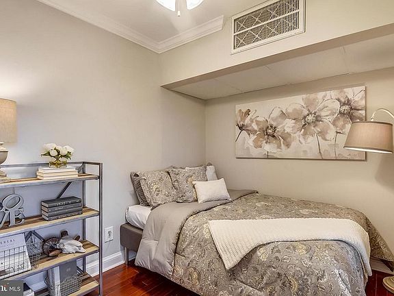 5th image of 719 S Saint Asaph St APT 304
