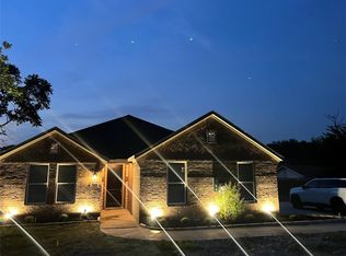 709 Barton Ave, Glenn Heights, TX 75154