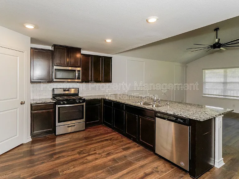 14251 Geyserite Ave — Photo 5