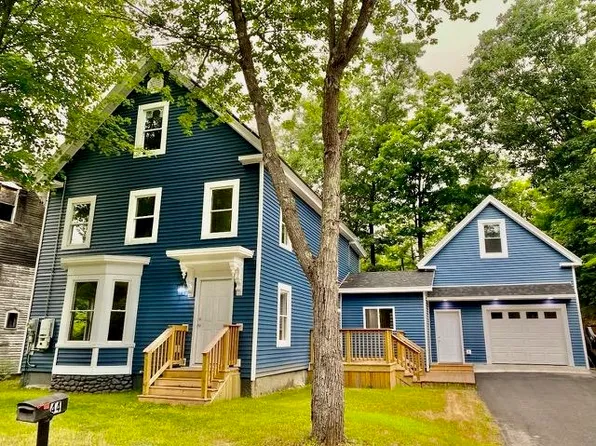 44 Lone Star Avenue, Farmington, NH 03835
