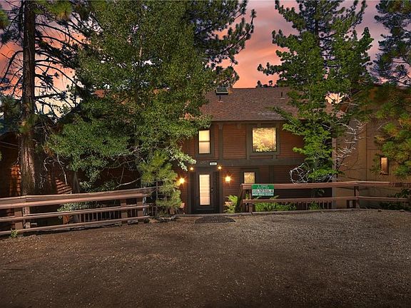 2nd image of 695 Cove Dr