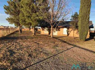 406 E Elgin Rd, Carlsbad, NM 88220