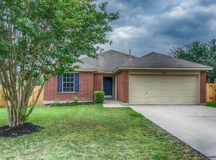 114 Little Lake Rd, Hutto, TX 78634