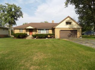 1285 Douglas Ln, Crete, IL 60417
