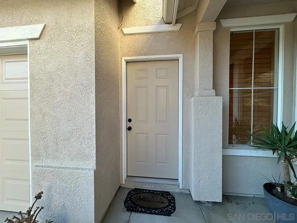 1 bed, 1.0 bath, 450 sqft, $1,850 — Photo 2