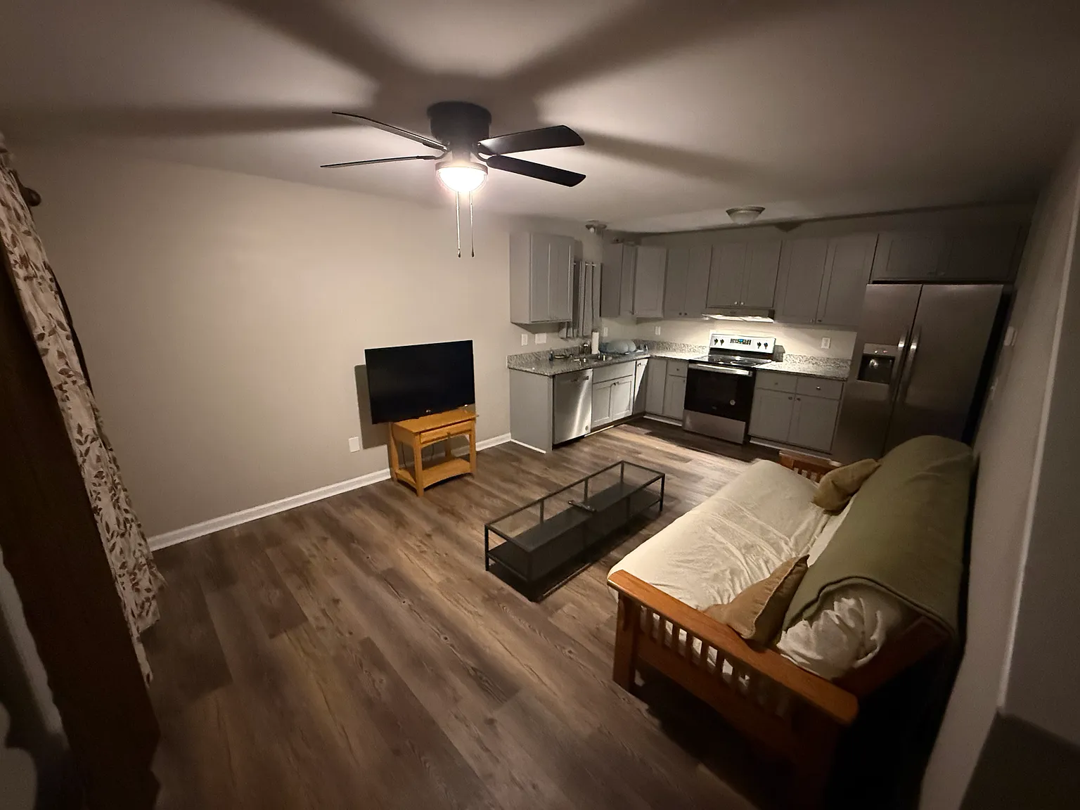 3 bed, 2.5 bath, 1510 sqft, $1,200 — Photo 3