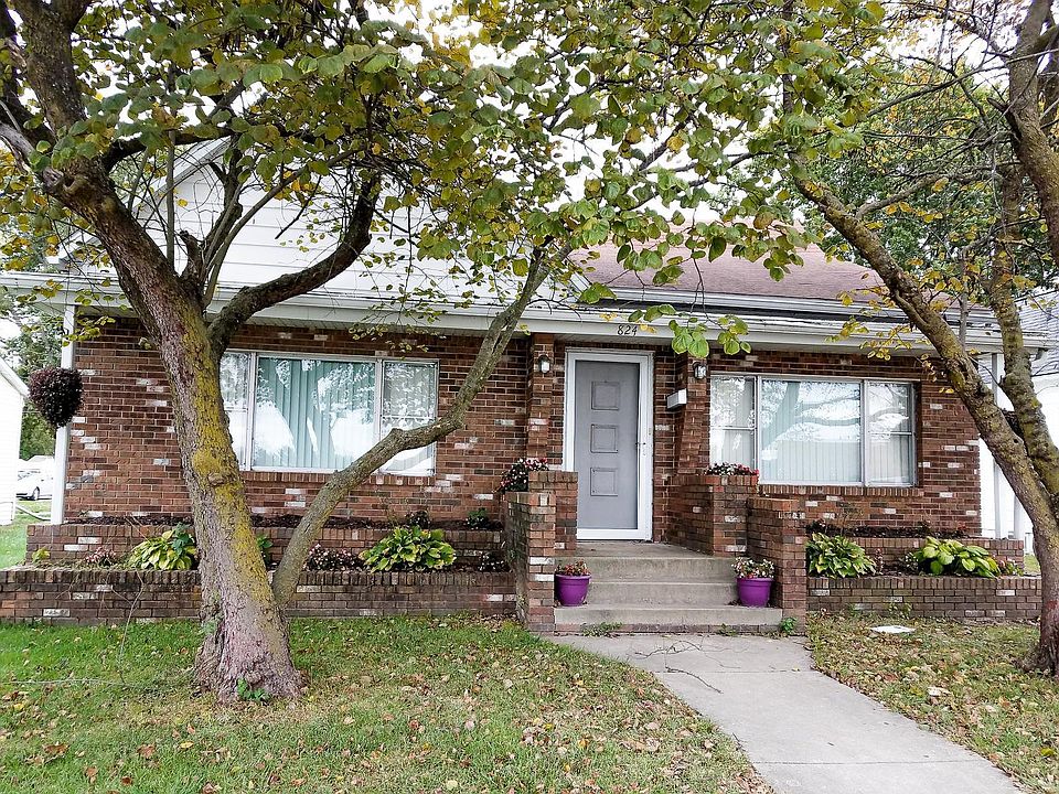 1st image of 824 N Deneen St