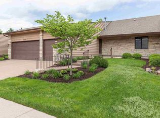 3359 E Ridge Dr, Bettendorf, IA 52722