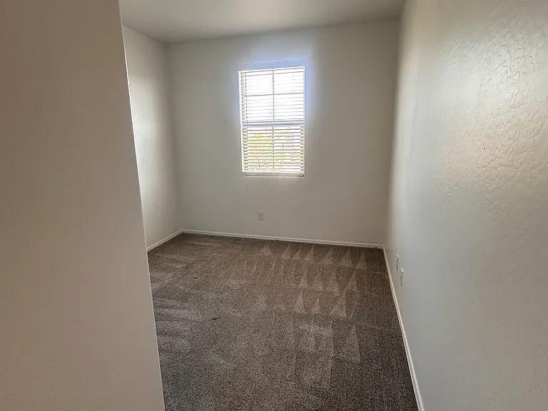 1442 W Pima Ave — Photo 7