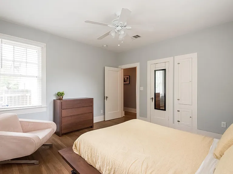 6611 Grover Ave — Photo 6