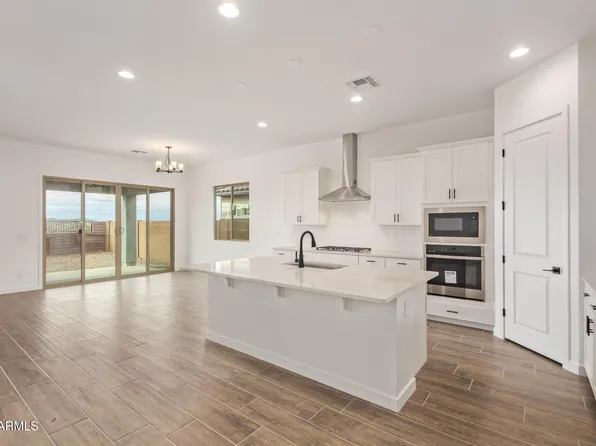 16943 W DESERT Lane, Goodyear, AZ 85338