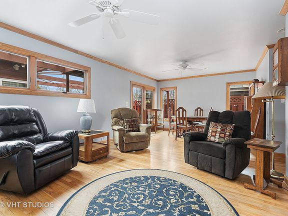 5th image of 320 Forestway Dr