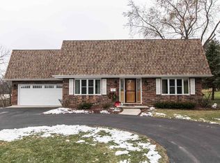 16796 Union Park Ln, Dubuque, IA 52001
