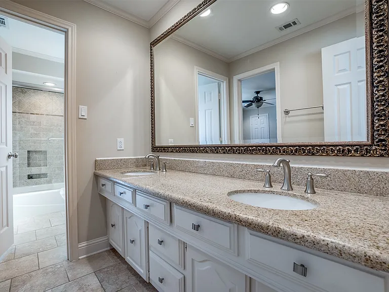 5604 Covehaven Dr — Photo 25
