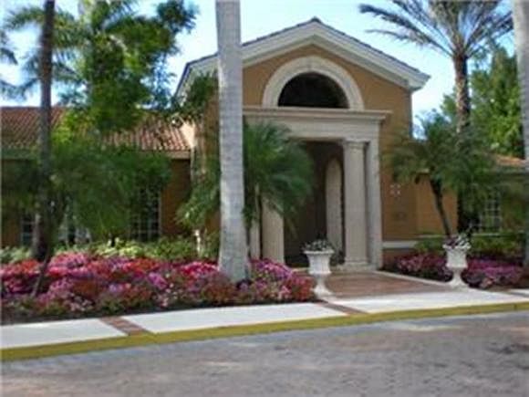 1st image of 1210 Wildwood Lakes Blvd