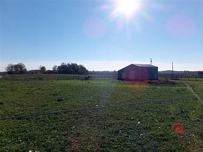 barn