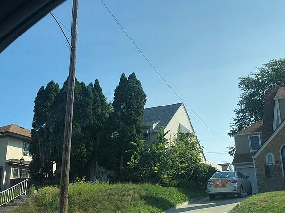 2nd image of 1318 Washburn Ave N
