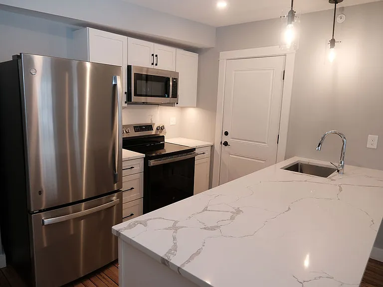 444 Fore St #401 — Photo 4