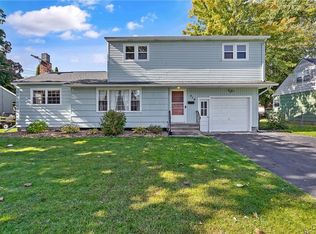219 Carlton Dr, North Syracuse, NY 13212