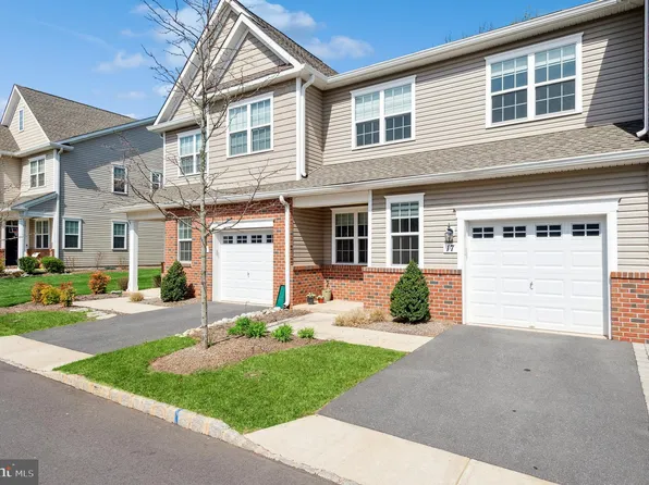17 Tucker Way, Pennington, NJ 08534
