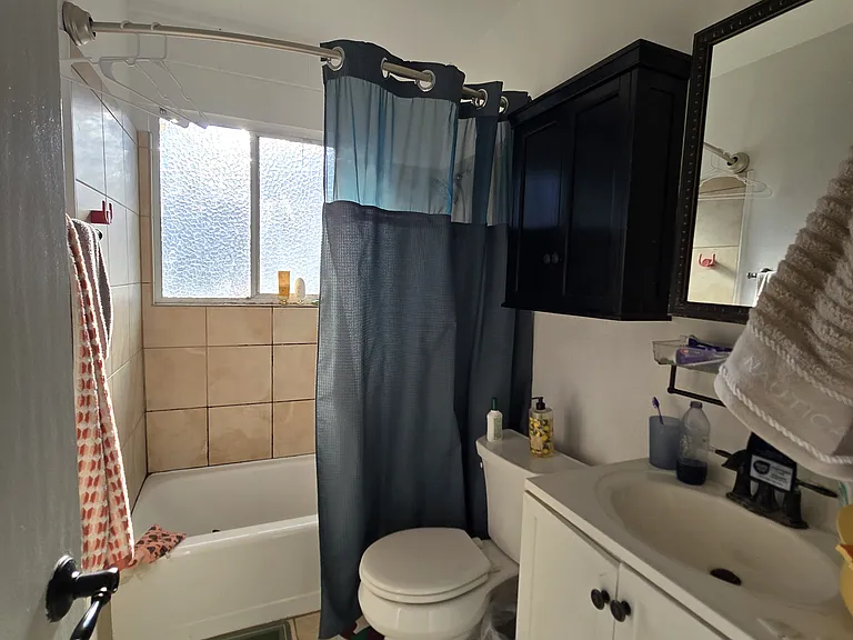1110 Buena Vista Ave #A — Photo 5