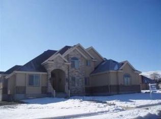 1712 Gunstock Dr, Bluffdale, UT 84065
