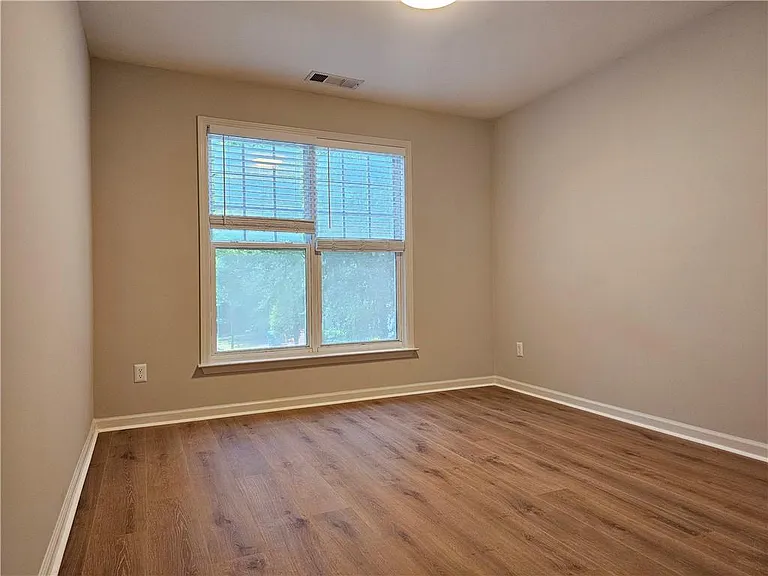 1999 Hailston Dr — Photo 21