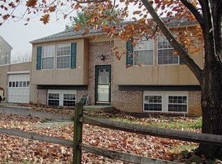 152 Warren Way, Lancaster, PA 17601