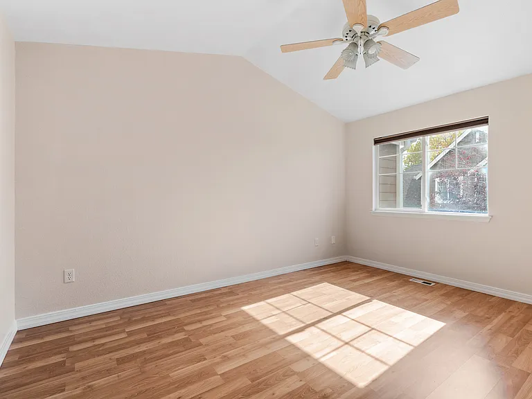 13235 Holly St #E — Photo 15