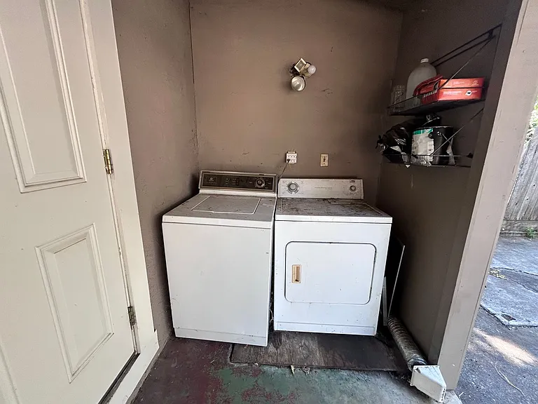 710 Normal Ave — Photo 8
