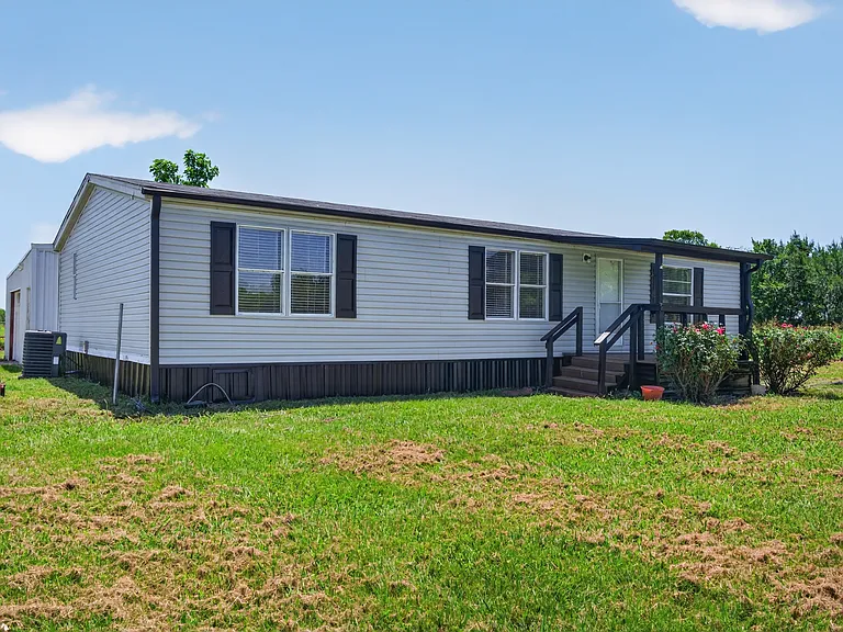 875 W Farm Road 71 — Photo 13