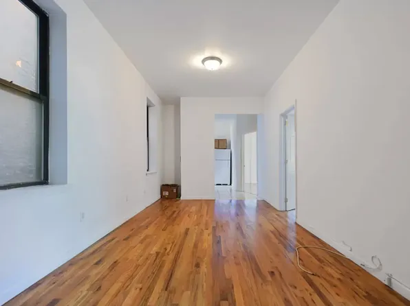 347 Bedford Avenue image 3 of 7