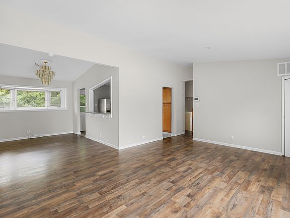 4th image of 9612 Mesa Dr