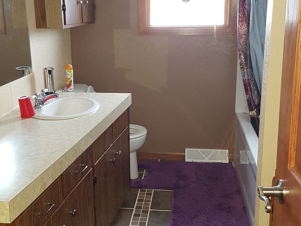 401 W 4th St, Plankinton, SD 57368 Zillow